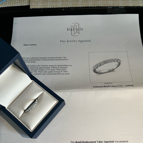 Platinum (stamped) and diamond band ⭐️ 💎
Size 6 - Picture 6 of 7